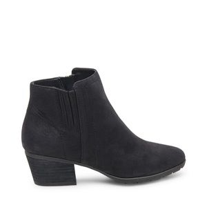 Blondo Suede Black Ankle Booties Waterproof Boots - Size 7W